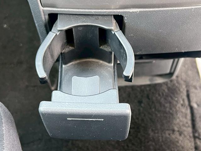 デリカＤ：５ Ｇ　パワーパッケージ　ビルトインＥＴＣ・ＢｌｕｅｔｏｏｔｈＡｕｄｉｏ対応・バックモニター・クルーズコントロール・３列シート・地デジ対応ナビ・片側パワースライドドア・社外ナビ・フルセグＴＶ・ＳＤナビ（11枚目）