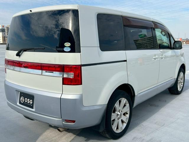 デリカＤ：５ Ｇ　パワーパッケージ　ビルトインＥＴＣ・ＢｌｕｅｔｏｏｔｈＡｕｄｉｏ対応・バックモニター・クルーズコントロール・３列シート・地デジ対応ナビ・片側パワースライドドア・社外ナビ・フルセグＴＶ・ＳＤナビ（55枚目）