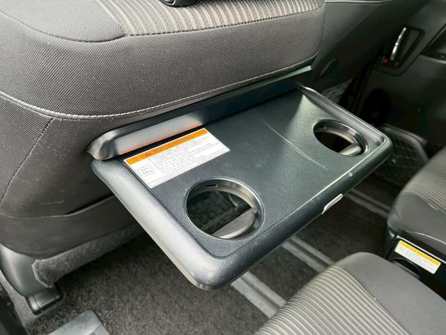 ヴォクシー ＺＳ　煌　純正ナビ・両側電動スライドドア・フルセグＴＶ・バックカメラ・Ｂｌｕｅｔｏｏｔｈ・ＥＴＣ・ドライブレコーダー・オートライト・スマートキー・アイドリングストップ・純正アルミホイール・クルコン（16枚目）