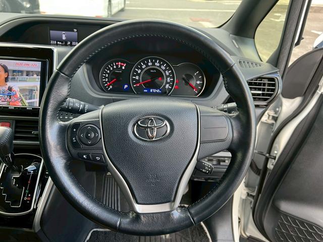 ヴォクシー ＺＳ　煌　純正ナビ・両側電動スライドドア・フルセグＴＶ・バックカメラ・Ｂｌｕｅｔｏｏｔｈ・ＥＴＣ・ドライブレコーダー・オートライト・スマートキー・アイドリングストップ・純正アルミホイール・クルコン（31枚目）