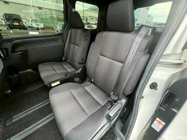 ヴォクシー ＺＳ　煌　純正ナビ・両側電動スライドドア・フルセグＴＶ・バックカメラ・Ｂｌｕｅｔｏｏｔｈ・ＥＴＣ・ドライブレコーダー・オートライト・スマートキー・アイドリングストップ・純正アルミホイール・クルコン（44枚目）