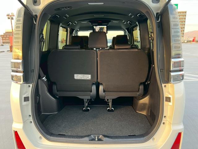ヴォクシー ＺＳ　煌　両側電動スライドドア・フリップダウンモニター・フルセグＴＶ・バックカメラ・Ｂｌｕｅｔｏｏｔｈ・ドライブレコーダー・ＥＴＣ・クルーズコントロール・アイドリングストップ・オートライト（13枚目）