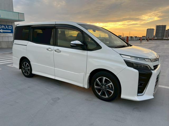 ヴォクシー ＺＳ　煌　両側電動スライドドア・フリップダウンモニター・フルセグＴＶ・バックカメラ・Ｂｌｕｅｔｏｏｔｈ・ドライブレコーダー・ＥＴＣ・クルーズコントロール・アイドリングストップ・オートライト（50枚目）
