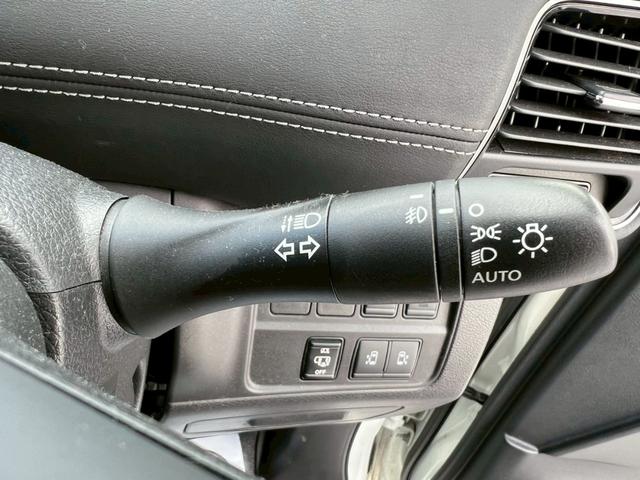 セレナ ハイウェイスター　両側パワースライドドア・後部座席エアコン・クルーズコントロール・プッシュスタート・地デジ対応ナビ・ＥＴＣ・バックモニター・３列シート・ＢｌｕｅｔｏｏｔｈＡｕｄｉｏ対応・パーキングアシスト（23枚目）