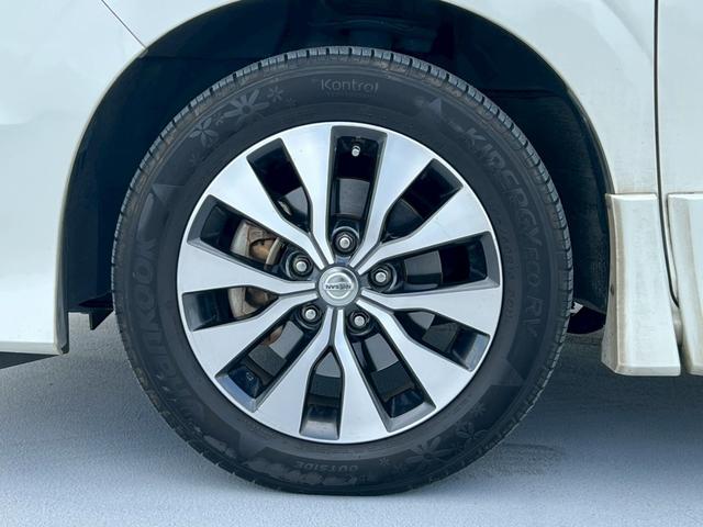 セレナ ハイウェイスター　両側パワースライドドア・後部座席エアコン・クルーズコントロール・プッシュスタート・地デジ対応ナビ・ＥＴＣ・バックモニター・３列シート・ＢｌｕｅｔｏｏｔｈＡｕｄｉｏ対応・パーキングアシスト（39枚目）