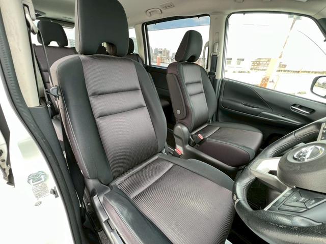 セレナ ハイウェイスター　両側パワースライドドア・後部座席エアコン・クルーズコントロール・プッシュスタート・地デジ対応ナビ・ＥＴＣ・バックモニター・３列シート・ＢｌｕｅｔｏｏｔｈＡｕｄｉｏ対応・パーキングアシスト（46枚目）