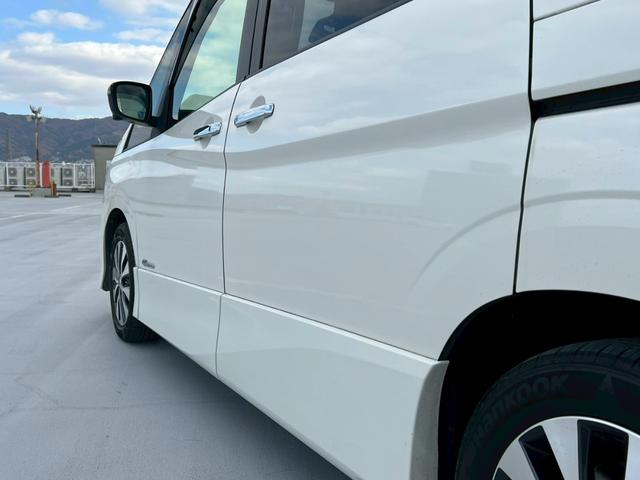 セレナ ハイウェイスター　両側パワースライドドア・後部座席エアコン・クルーズコントロール・プッシュスタート・地デジ対応ナビ・ＥＴＣ・バックモニター・３列シート・ＢｌｕｅｔｏｏｔｈＡｕｄｉｏ対応・パーキングアシスト（61枚目）