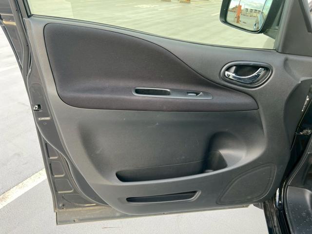 セレナ ハイウェイスター　Ｖセレ＋セーフティＩＩ　ＳＨＶ　地デジ対応ナビ・後部座席エアコン・後部座席モニター・ＢｌｕｅｔｏｏｔｈＡｕｄｉｏ対応・クルーズコントロール・両側パワースライドドアバックカメラ・プッシュスタート・ビルトインＥＴＣ（36枚目）