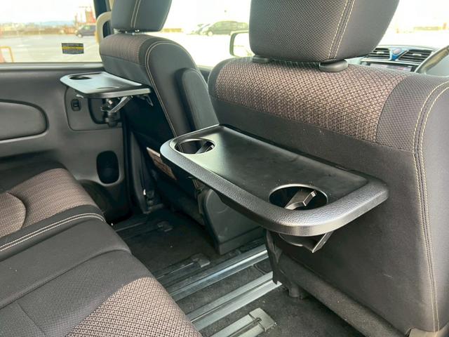 セレナ ハイウェイスター　Ｖセレ＋セーフティＩＩ　ＳＨＶ　地デジ対応ナビ・後部座席エアコン・後部座席モニター・ＢｌｕｅｔｏｏｔｈＡｕｄｉｏ対応・クルーズコントロール・両側パワースライドドアバックカメラ・プッシュスタート・ビルトインＥＴＣ（42枚目）