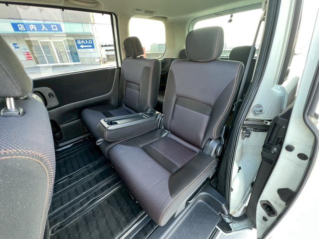 セレナ ハイウェイスター　Ｖセレクション　両側パワースライドドア・バックカメラ・インテリキー・ドライブレコーダー・ＥＴＣ・Ｂｌｕｅｔｏｏｔｈオーディオ対応・オートエアコン・純正アルミホイール・リヤエアコン・オートライト・オートエアコン（28枚目）