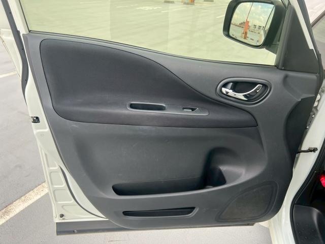 セレナ ハイウェイスターＳ－ＨＶアドバンスドセーフティパック　純正オプションナビ・アラウンドビューモニター・両側電動スライドドア・フリップダウンモニター・エマージェンシーブレーキ・バックカメラ・ＴＶ・Ｂｌｕｅｔｏｏｔｈ・パワーウインド（12枚目）