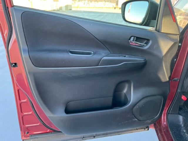 セレナ ハイウェイスター Vセレクション 全方位カメラ・地デジ対応ナビ・バックカメラ・BluetoothAudio対応・ETC・クルーズコントロール・両側パワースライドドア・後部座席エアコン・アイドリングストップ・インテリキー・(32枚目)