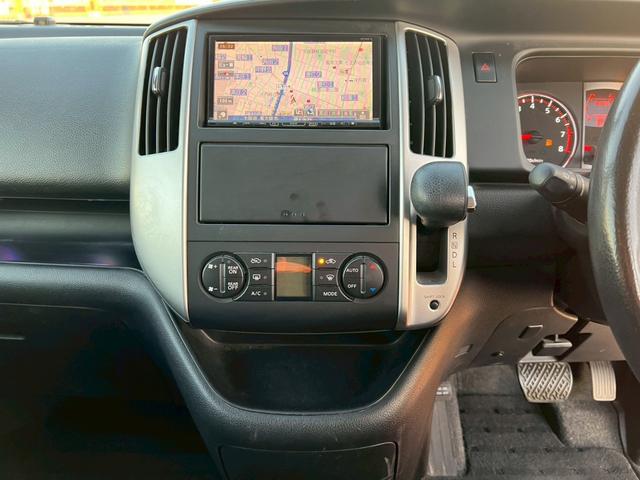 セレナ ハイウェイスター 地デジ対応純正ナビ・バックカメラ・ビルトインETC・両側パワースライドドア・インテリキー・純正アルミホイール・ディスチャージヘッドライト・オートエアコン・オートライト・(13枚目)