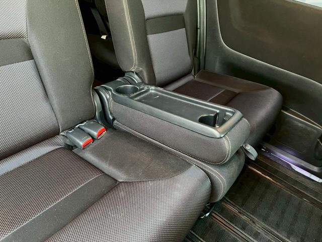 セレナ ハイウェイスター 地デジ対応純正ナビ・バックカメラ・ビルトインETC・両側パワースライドドア・インテリキー・純正アルミホイール・ディスチャージヘッドライト・オートエアコン・オートライト・(38枚目)