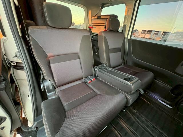 セレナ ハイウェイスター 地デジ対応純正ナビ・バックカメラ・ビルトインETC・両側パワースライドドア・インテリキー・純正アルミホイール・ディスチャージヘッドライト・オートエアコン・オートライト・(39枚目)