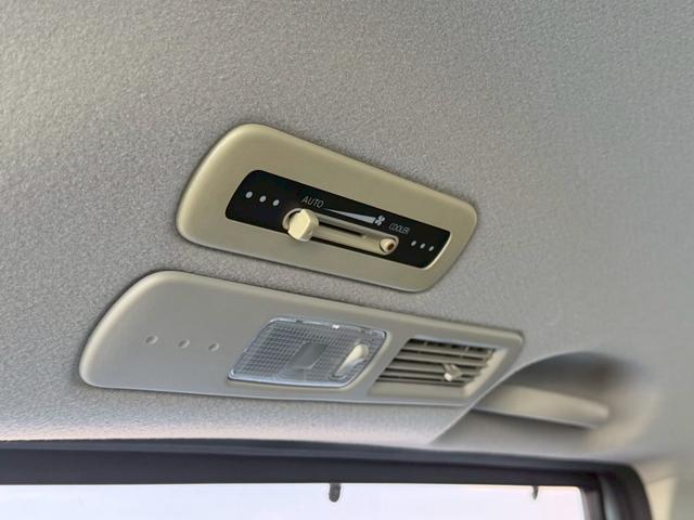 セレナ ハイウェイスター Vセレクション バックカメラ・地デジ対応ナビ・インテリジェントキー・3列シート・両側パワースライドドア・ビルトインETC・バイキセノンライト・バックガイドモニター・後部座席エアコン(34枚目)