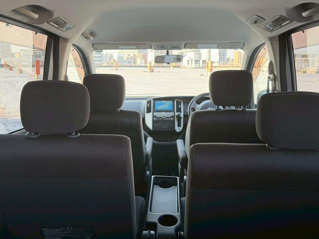 セレナ ハイウェイスター Vセレクション バックカメラ・地デジ対応ナビ・インテリジェントキー・3列シート・両側パワースライドドア・ビルトインETC・バイキセノンライト・バックガイドモニター・後部座席エアコン(40枚目)