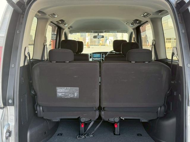 セレナ ハイウェイスター Vセレクション バックカメラ・地デジ対応ナビ・インテリジェントキー・3列シート・両側パワースライドドア・ビルトインETC・バイキセノンライト・バックガイドモニター・後部座席エアコン(42枚目)