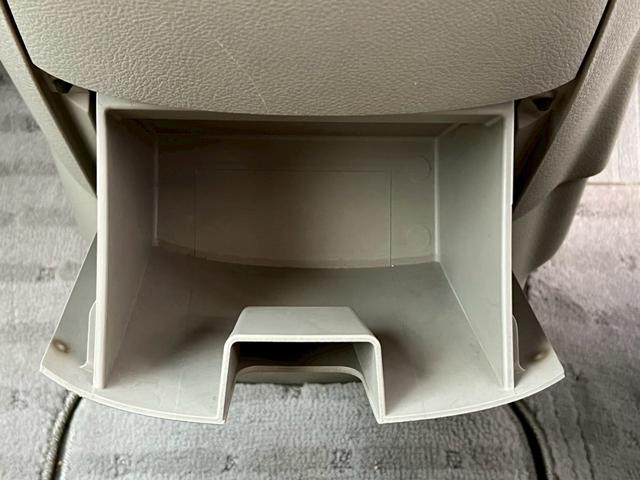 セレナ 20G 両側電動スライドドア・ETC・バックカメラ・スマートキー・電動格納ミラー・ウォークスルー・フォグランプ・盗難防止装置・アルミホイール・ABS・ディスチャージヘッドライト・オートライト・フルフラット(36枚目)