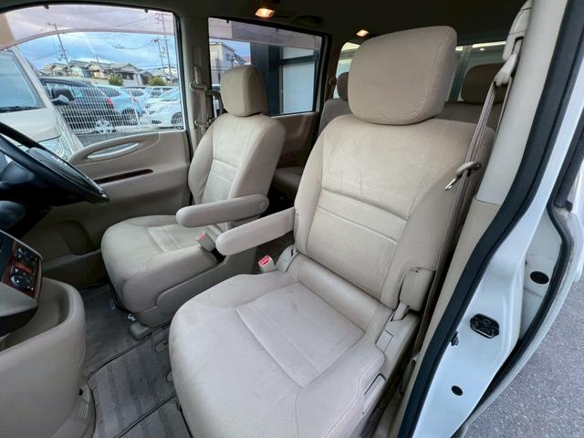 セレナ 20G 両側電動スライドドア・ETC・バックカメラ・スマートキー・電動格納ミラー・ウォークスルー・フォグランプ・盗難防止装置・アルミホイール・ABS・ディスチャージヘッドライト・オートライト・フルフラット(38枚目)