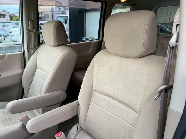 セレナ 20G 両側電動スライドドア・ETC・バックカメラ・スマートキー・電動格納ミラー・ウォークスルー・フォグランプ・盗難防止装置・アルミホイール・ABS・ディスチャージヘッドライト・オートライト・フルフラット(48枚目)