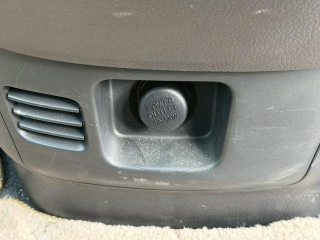 セレナ ハイウェイスター Vセレクション 禁煙車・盗難防止措置・フルフラットシート・地デジ対応ナビ・ダブルエアコン・バックカメラ・3列シート・純正ナビ・両側パワースライドドア・インテリキー・ETC・フルセグ(19枚目)