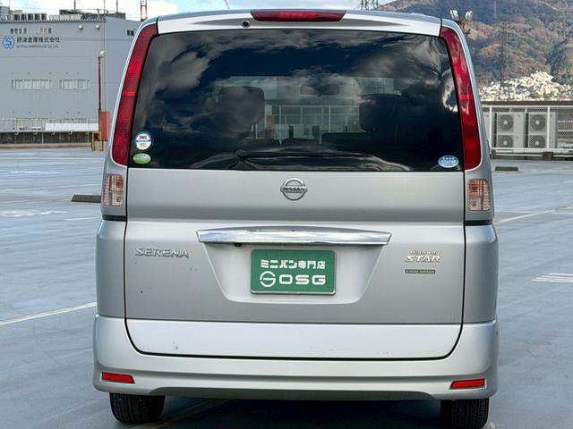 セレナ ハイウェイスター Vセレクション 禁煙車・盗難防止措置・フルフラットシート・地デジ対応ナビ・ダブルエアコン・バックカメラ・3列シート・純正ナビ・両側パワースライドドア・インテリキー・ETC・フルセグ(65枚目)