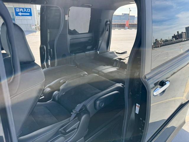 ヴォクシー ＺＳ　煌ＩＩＩ　禁煙車・後期型・両側電動スライドドア・ハーフレザー・フルセグＴＶ・ビルトインＥＴＣ・衝突軽減ブレーキ・アイドリングストップ・レーンキープ・オートマチックハイビーム・純正アルミ（39枚目）