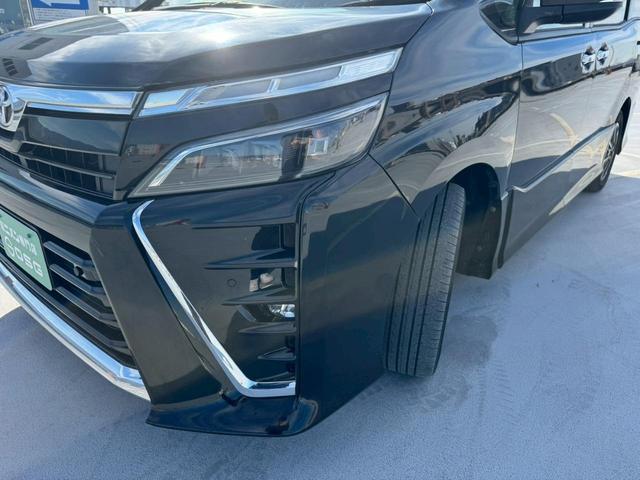 ヴォクシー ＺＳ　煌ＩＩＩ　禁煙車・後期型・両側電動スライドドア・ハーフレザー・フルセグＴＶ・ビルトインＥＴＣ・衝突軽減ブレーキ・アイドリングストップ・レーンキープ・オートマチックハイビーム・純正アルミ（75枚目）