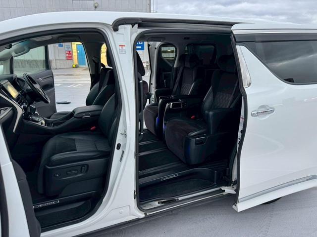 ヴェルファイア ２．５Ｚ　Ｇエディション　禁煙車・両側電動スライドドア・パワーシート・フリップダウンモニター・ステアリングヒーター・ドライブレコーダー・フルセグＴＶ・ビルトインＥＴＣ・純正アルミホイール・クルコン（13枚目）