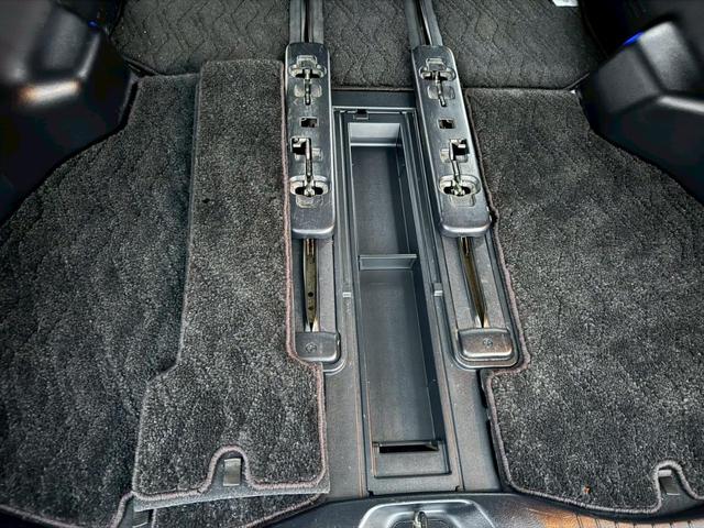 ヴェルファイア ２．５Ｚ　Ｇエディション　禁煙車・両側電動スライドドア・パワーシート・フリップダウンモニター・ステアリングヒーター・ドライブレコーダー・フルセグＴＶ・ビルトインＥＴＣ・純正アルミホイール・クルコン（44枚目）