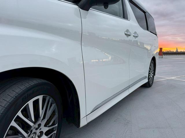 ヴェルファイア ２．５Ｚ　Ｇエディション　禁煙車・両側電動スライドドア・パワーシート・フリップダウンモニター・ステアリングヒーター・ドライブレコーダー・フルセグＴＶ・ビルトインＥＴＣ・純正アルミホイール・クルコン（77枚目）