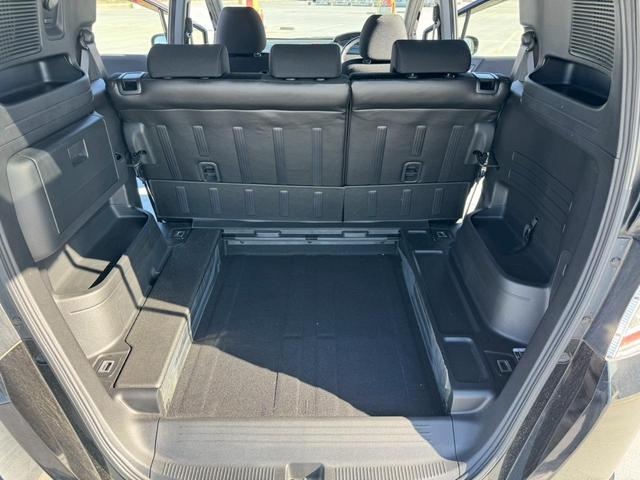 フリードハイブリッド 禁煙車・クルーズコントロール・BluetoothAudio対応・フルフラットシート・パワースライドドア・電動格納ミラー・ディスチャードランプ・ECONモードスイッチ(8枚目)