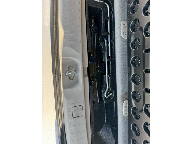 デリカＤ：５ Ｇ　ナビパッケージ　禁煙車・クルーズコントロール・３列シート・フルフラットシート・ＥＴＣ・純正１８インチイルミ・純正キセノンライト・カラーバックモニター・パワースライドドア・純正ナビ（64枚目）