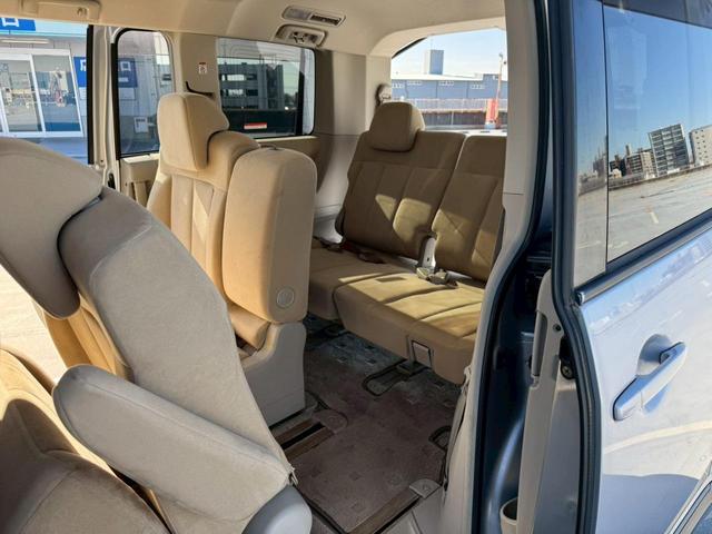 デリカＤ：５ Ｇ　ナビパッケージ　禁煙車・クルーズコントロール・３列シート・フルフラットシート・ＥＴＣ・純正１８インチイルミ・純正キセノンライト・カラーバックモニター・パワースライドドア・純正ナビ（69枚目）