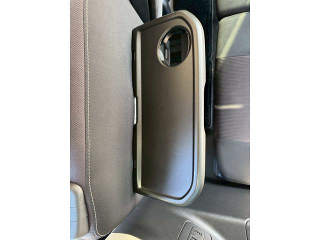 セレナ ハイウェイスター　ＶセレクションＩＩ　禁煙車・障害物センサー・フリップダウンモニター・全周囲カメラ・地デジ対応ナビ・ＬＥＤヘッドランプ・フロントフォグランプ・後部座席エアコン・フルフラットシート・スマートキー・３列シート・（34枚目）