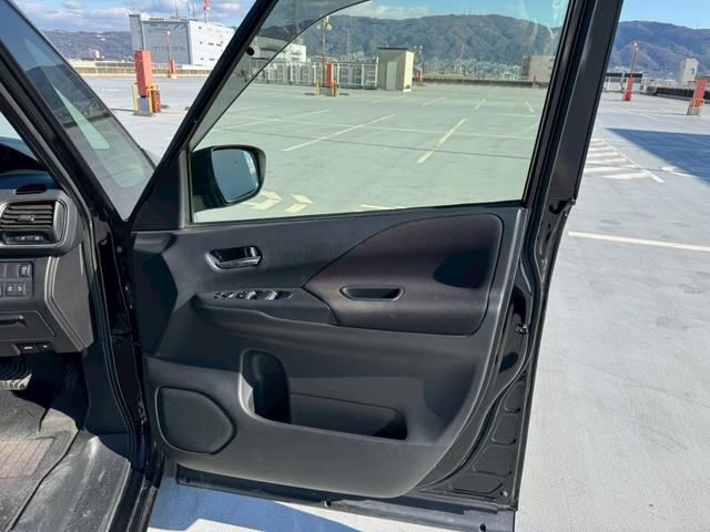 セレナ ハイウェイスター　ＶセレクションＩＩ　禁煙車・障害物センサー・フリップダウンモニター・全周囲カメラ・地デジ対応ナビ・ＬＥＤヘッドランプ・フロントフォグランプ・後部座席エアコン・フルフラットシート・スマートキー・３列シート・（39枚目）