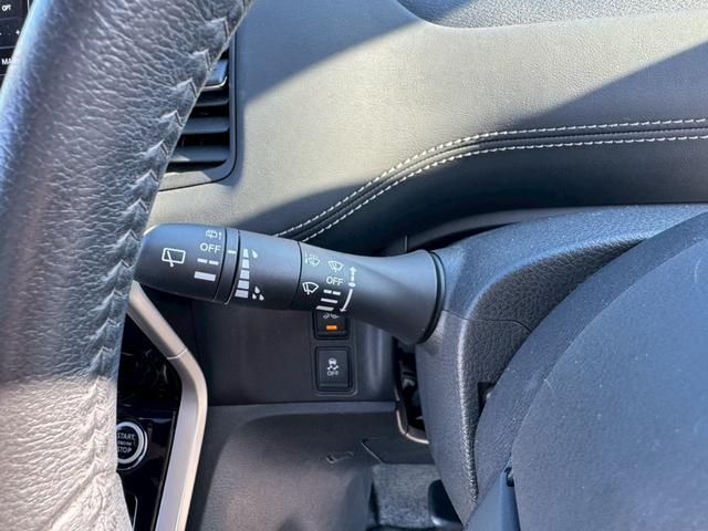 セレナ ハイウェイスター　Ｖセレクション　禁煙車・ＬＥＤヘッドランプ・フロントフォグランプ・ドライブレコーダー・フリップダウンモニター・後部座席エアコン・ビルトインＥＴＣ・両側パワースライドドア・全周囲カメラ・フルフラットシート（23枚目）