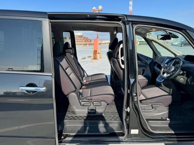 セレナ ハイウェイスター　Ｖセレクション　禁煙車・ＬＥＤヘッドランプ・フロントフォグランプ・ドライブレコーダー・フリップダウンモニター・後部座席エアコン・ビルトインＥＴＣ・両側パワースライドドア・全周囲カメラ・フルフラットシート（35枚目）