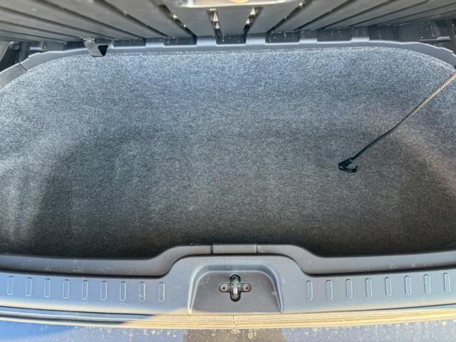 セレナ ハイウェイスター　Ｖセレクション　禁煙車・ＬＥＤヘッドランプ・フロントフォグランプ・ドライブレコーダー・フリップダウンモニター・後部座席エアコン・ビルトインＥＴＣ・両側パワースライドドア・全周囲カメラ・フルフラットシート（49枚目）