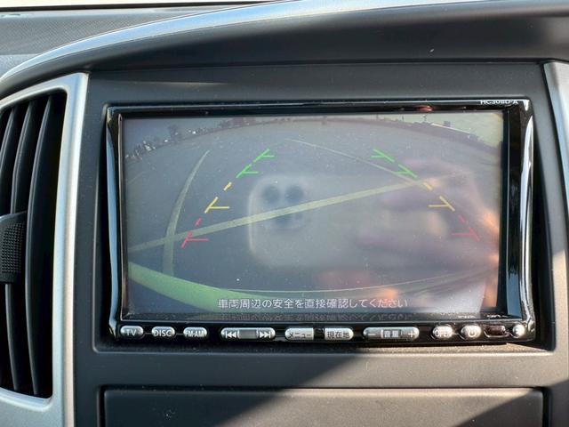 セレナ ハイウェイスター　Ｖセレクション　禁煙車・ＨＩＤヘッドライト・フロントフォグランプ・バックカメラ・３列シート・フルフラットシート・ビルトインＥＴＣ・両側パワースライドドア・後部座席エアコン・ウォークスルー（10枚目）