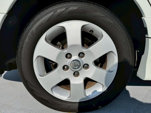 セレナ ハイウェイスター　Ｖセレクション　禁煙車・ＨＩＤヘッドライト・フロントフォグランプ・バックカメラ・３列シート・フルフラットシート・ビルトインＥＴＣ・両側パワースライドドア・後部座席エアコン・ウォークスルー（24枚目）