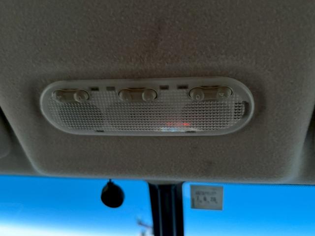 セレナ ハイウェイスターＳ－ＨＶアドバンスドセーフティパック　後期型・禁煙車・両側パワースライドドア・衝突被害軽減ブレーキ・障害物センサー・クルーズコントロール・３列シート・後部座席エアコン・フルフラットシート・ドライブレコーダー（17枚目）