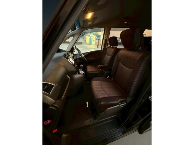 セレナ ハイウェイスターＳ－ＨＶアドバンスドセーフティパック　後期型・禁煙車・両側パワースライドドア・衝突被害軽減ブレーキ・障害物センサー・クルーズコントロール・３列シート・後部座席エアコン・フルフラットシート・ドライブレコーダー（32枚目）