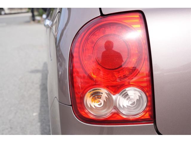 アルトラパン １０ｔｈアニバーサリーリミテッド　社外ナビ／ワンセグ／プッシュスタート／レーダー／ＥＴＣ／シートヒーター／スマートキー／キーレスエントリー／アルミホイール／フルフラットシート／ベンチシート／盗難防止システム（35枚目）