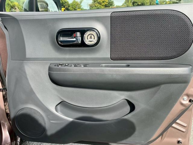 アルトラパン １０ｔｈアニバーサリーリミテッド　社外ナビ／ワンセグ／プッシュスタート／レーダー／ＥＴＣ／シートヒーター／スマートキー／キーレスエントリー／アルミホイール／フルフラットシート／ベンチシート／盗難防止システム（39枚目）