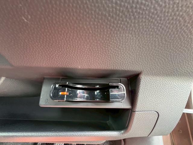 アルトラパン １０ｔｈアニバーサリーリミテッド　社外ナビ／ワンセグ／プッシュスタート／レーダー／ＥＴＣ／シートヒーター／スマートキー／キーレスエントリー／アルミホイール／フルフラットシート／ベンチシート／盗難防止システム（44枚目）