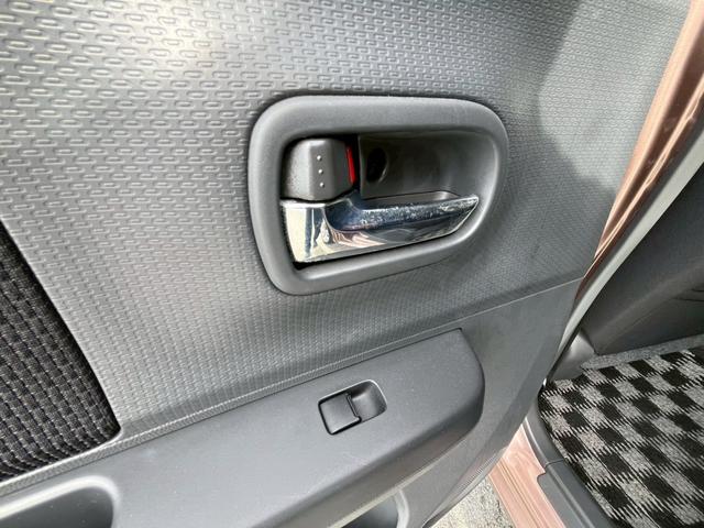 アルトラパン １０ｔｈアニバーサリーリミテッド　社外ナビ／ワンセグ／プッシュスタート／レーダー／ＥＴＣ／シートヒーター／スマートキー／キーレスエントリー／アルミホイール／フルフラットシート／ベンチシート／盗難防止システム（59枚目）