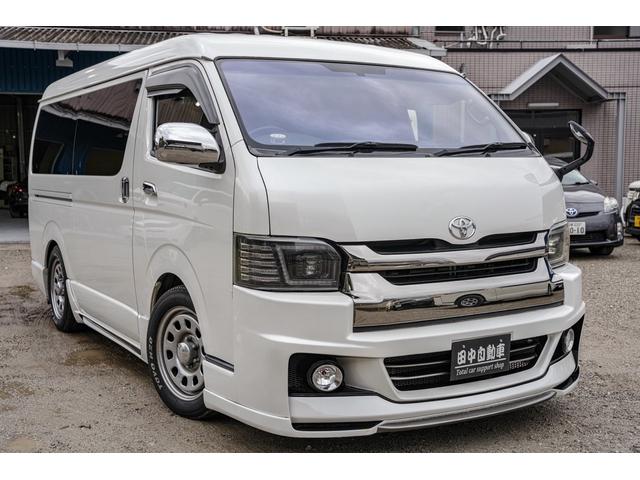 ハイエースバン スーパーＧＬ　ダークプライム　社外ナビ／フルゼク／バックカメラ／ＥＴＣ／ローダウン／エアロパーツ「フロント、リア、サイド」／デイトナホイール／ベッドキット／社外ヘッドライト／社外テールランプ／後席モニター／両側パワースライドドア（10枚目）