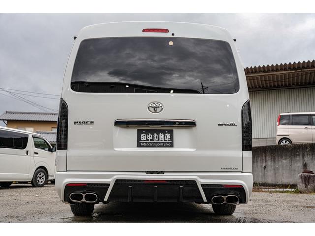 ハイエースバン スーパーＧＬ　ダークプライム　社外ナビ／フルゼク／バックカメラ／ＥＴＣ／ローダウン／エアロパーツ「フロント、リア、サイド」／デイトナホイール／ベッドキット／社外ヘッドライト／社外テールランプ／後席モニター／両側パワースライドドア（23枚目）